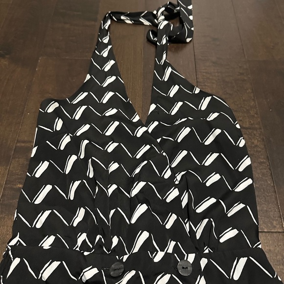 BCBG GEN Romper Size Small - Black/White Pattern - Picture 3 of 8